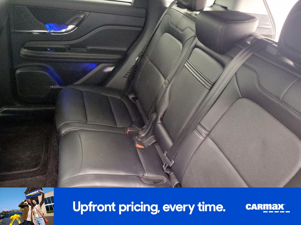 2021 Lincoln Corsair Standard Image 10 of 28