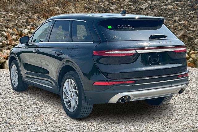 Vehicle image 6 of 33