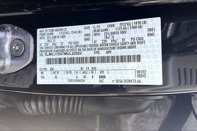 Vehicle image 26 of 33
