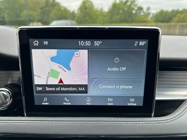 Vehicle image 17 of 21