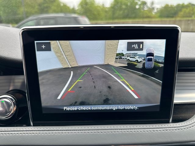 Vehicle image 18 of 21