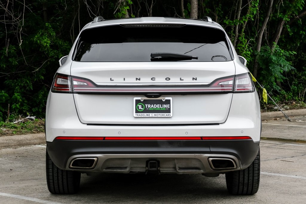 Vehicle image 15 of 68