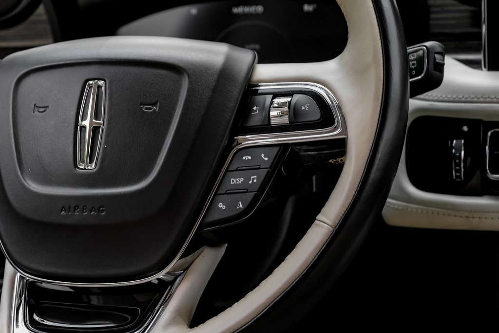Vehicle image 58 of 68