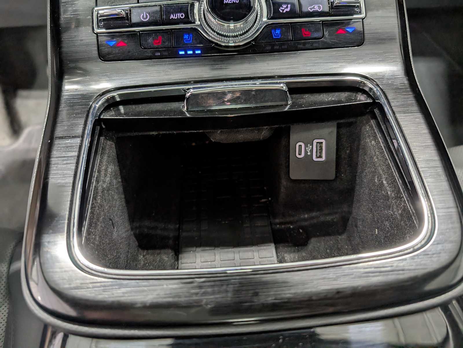 2021 Lincoln Nautilus Reserve Image 34 of 42