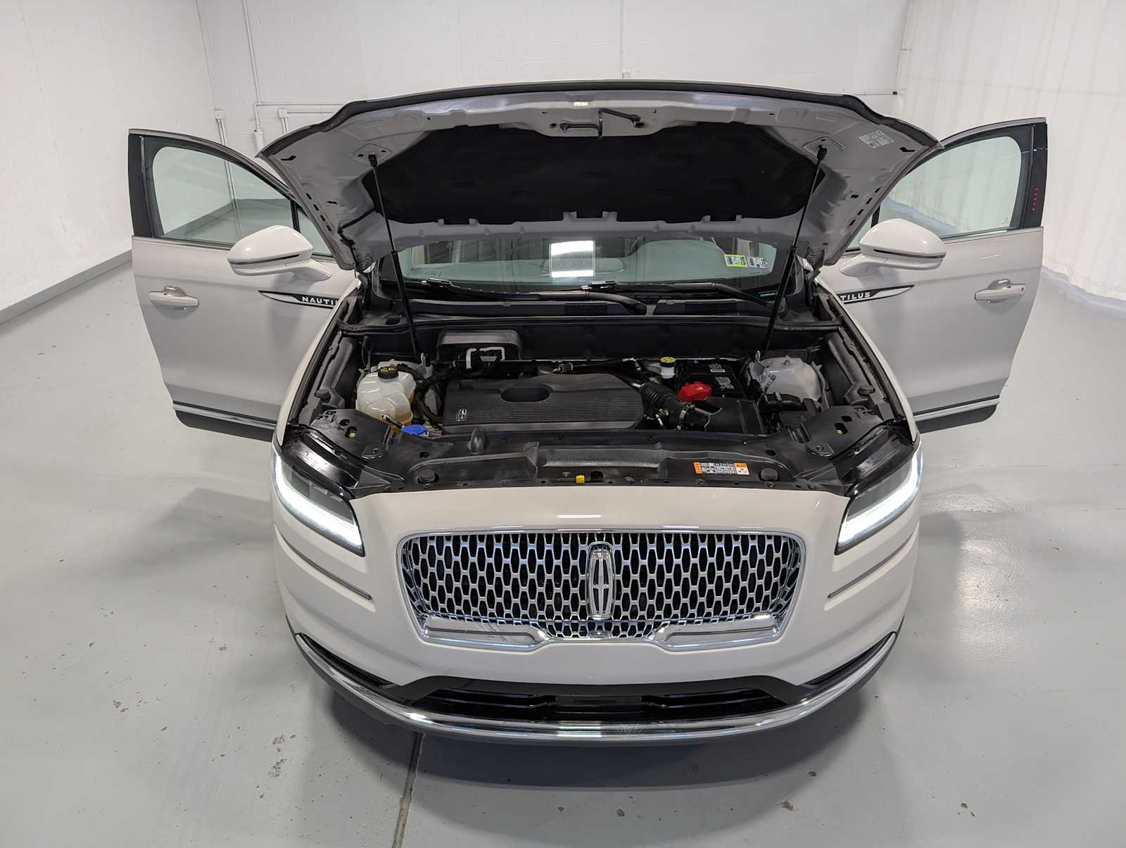 2021 Lincoln Nautilus Reserve Image 35 of 42