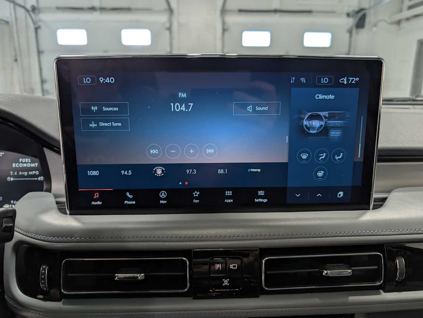 2021 Lincoln Nautilus Reserve Image 24 of 42