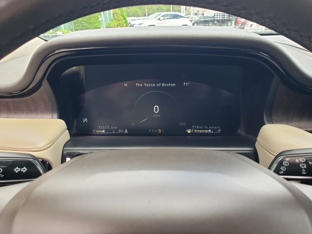 Vehicle image 27 of 34