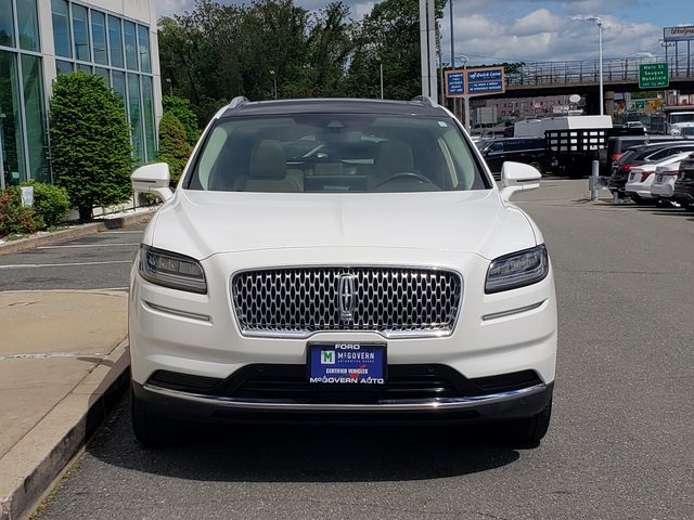 Vehicle image 2 of 34