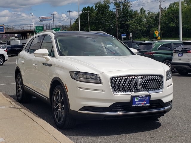 Vehicle image 3 of 34