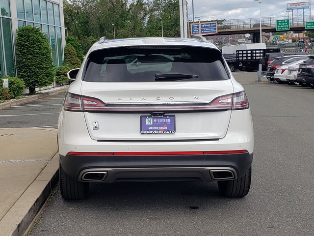 Vehicle image 6 of 34