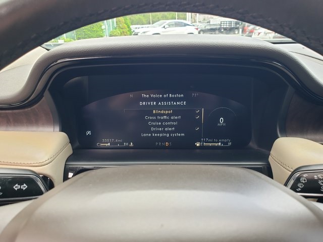 Vehicle image 28 of 34