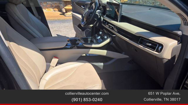 Vehicle image 19 of 26