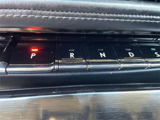 Vehicle image 34 of 35