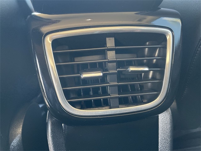 Vehicle image 29 of 35