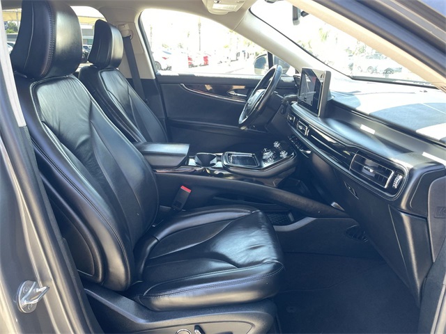 Vehicle image 14 of 35