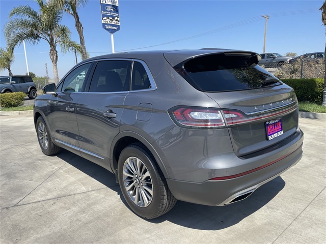 Vehicle image 8 of 35