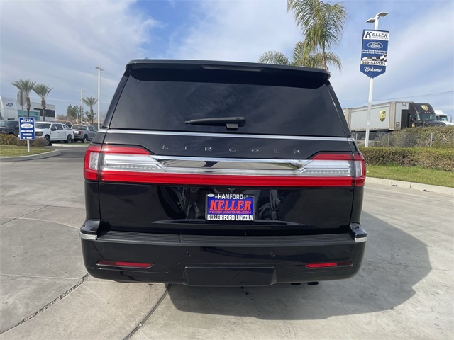Vehicle image 7 of 36