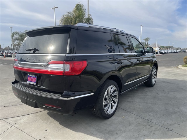 Vehicle image 6 of 36