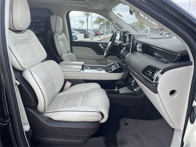 Vehicle image 29 of 36