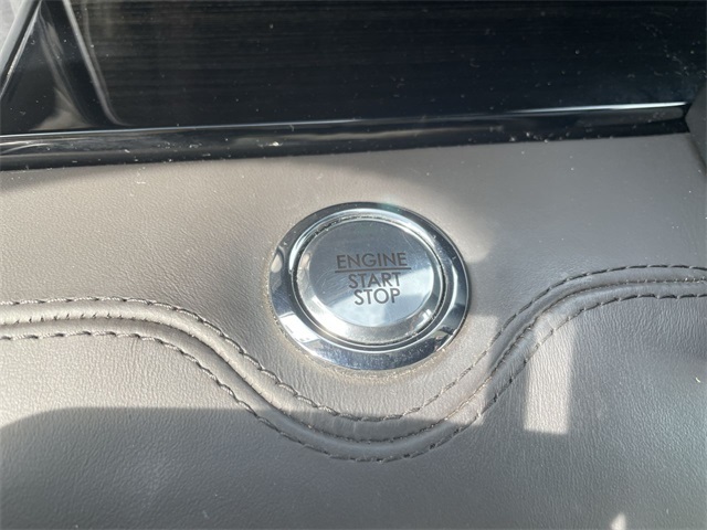 Vehicle image 17 of 36