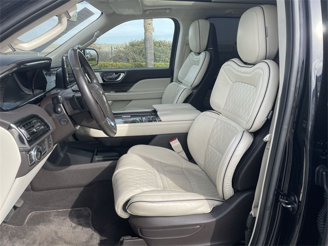 Vehicle image 19 of 36