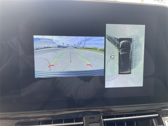 Vehicle image 15 of 36