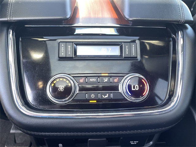 Vehicle image 34 of 36