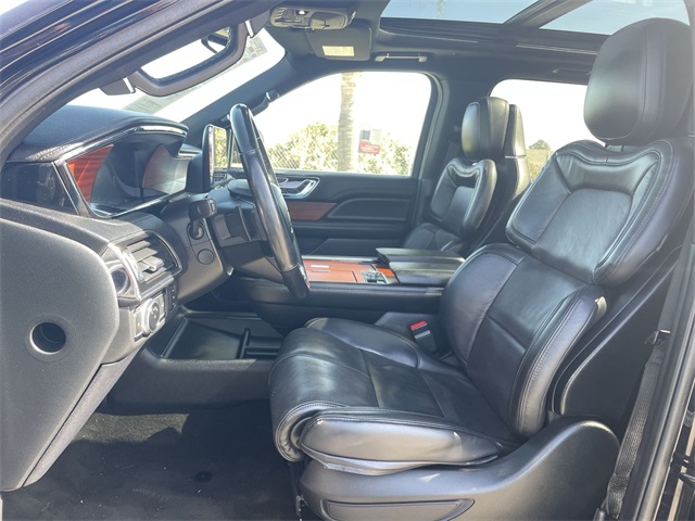 Vehicle image 15 of 36