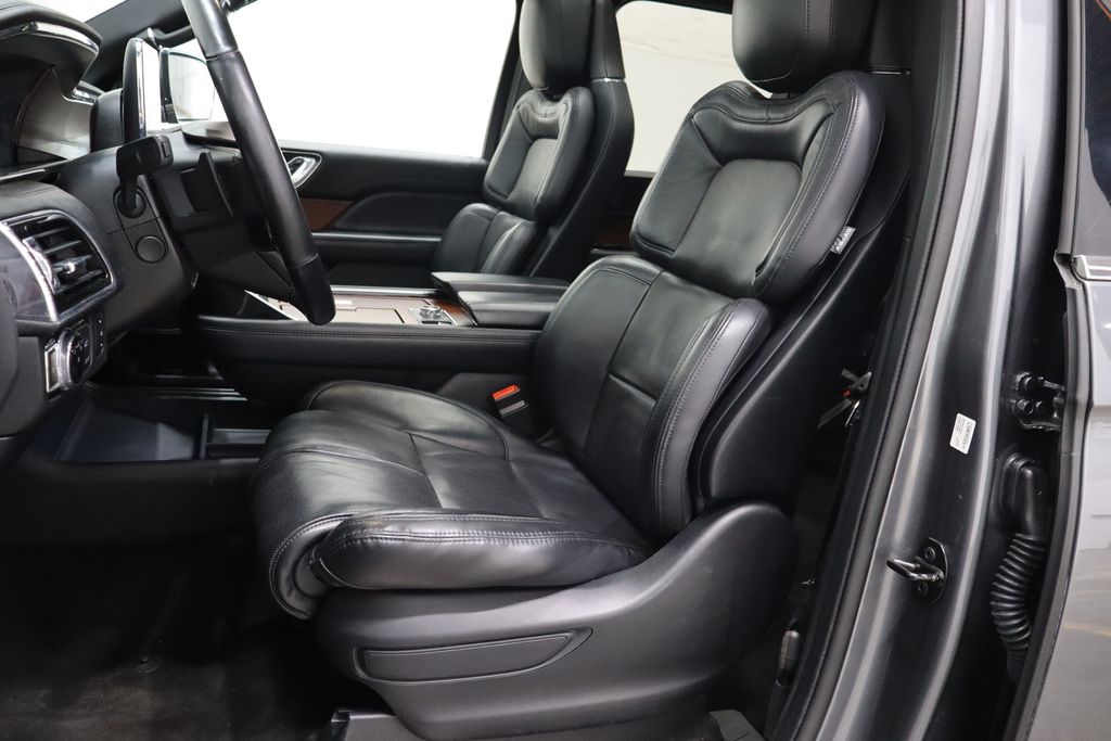 Vehicle image 10 of 45