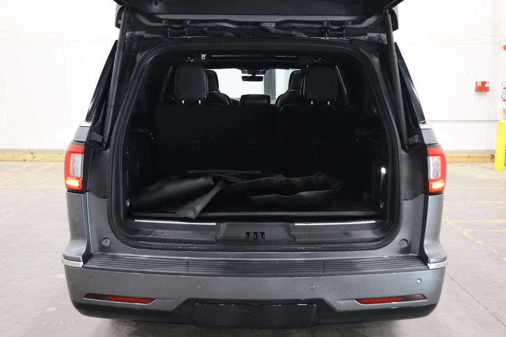 Vehicle image 13 of 45