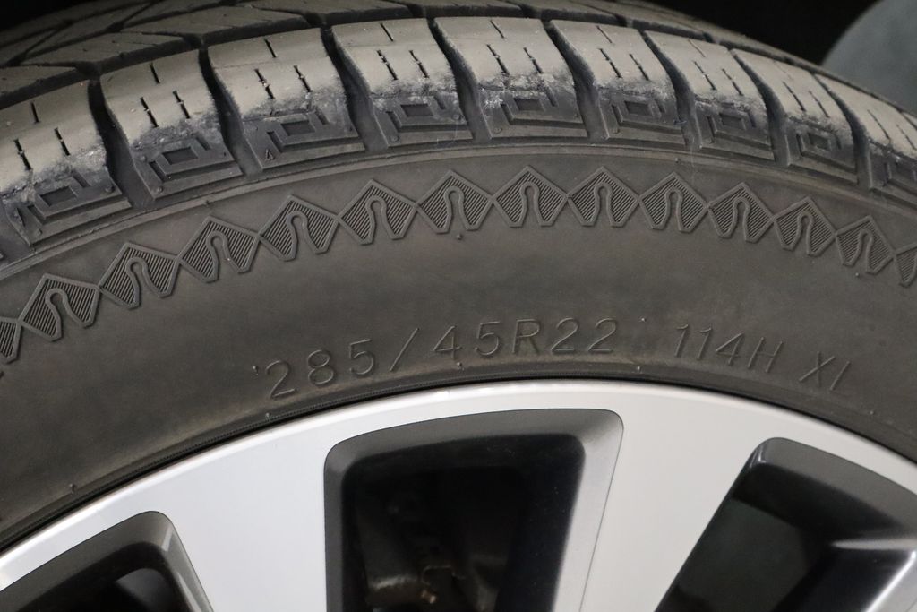 Vehicle image 42 of 45