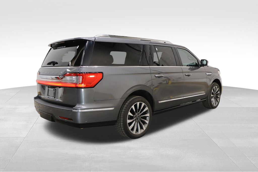 Vehicle image 4 of 45