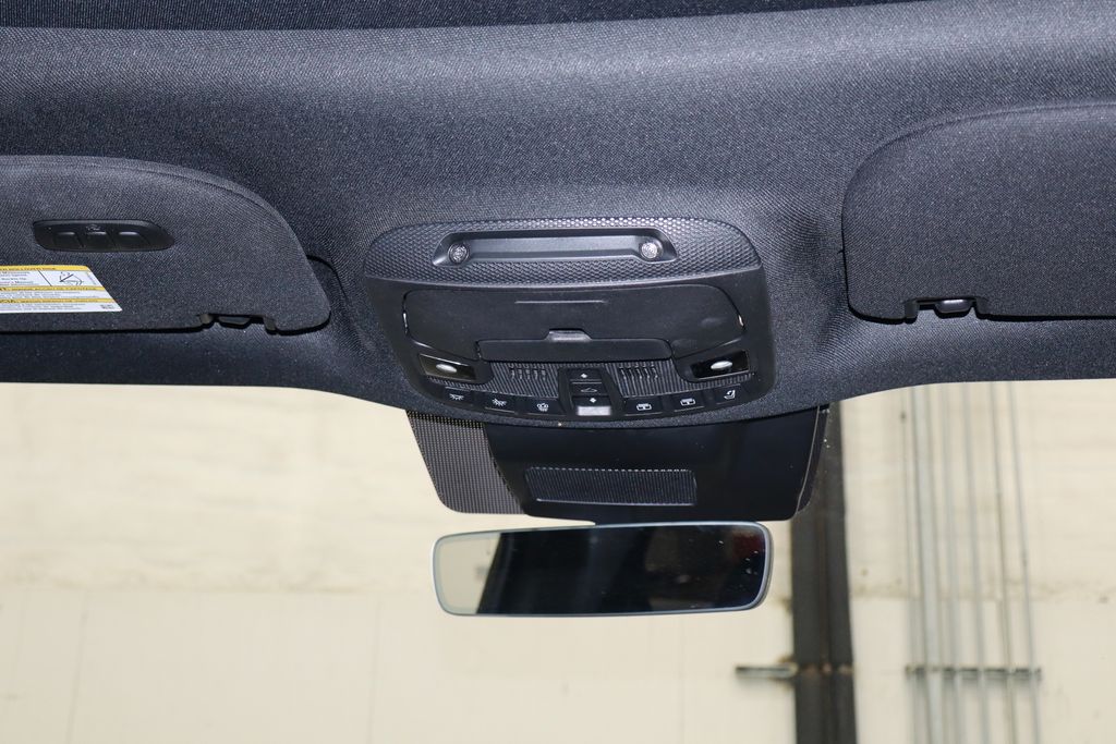 Vehicle image 24 of 45