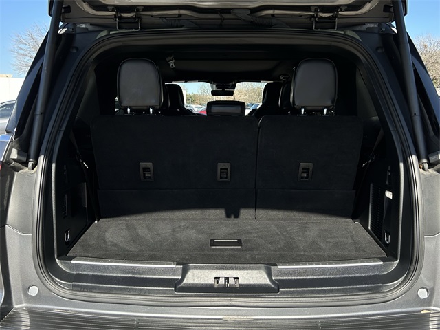 2021 Lincoln Navigator Reserve Image 9 of 36