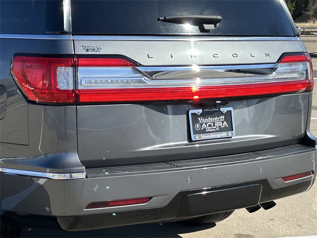 2021 Lincoln Navigator Reserve Image 33 of 36