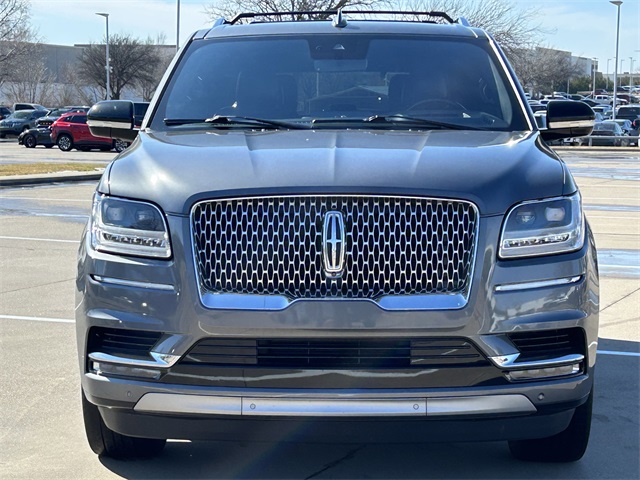 2021 Lincoln Navigator Reserve Image 2 of 36