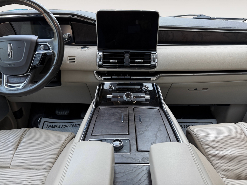 2021 Lincoln Navigator Reserve Image 13 of 33