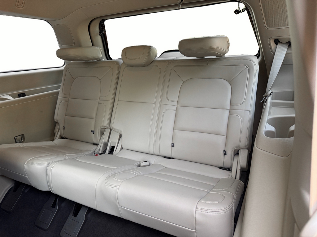 2021 Lincoln Navigator Reserve Image 18 of 33