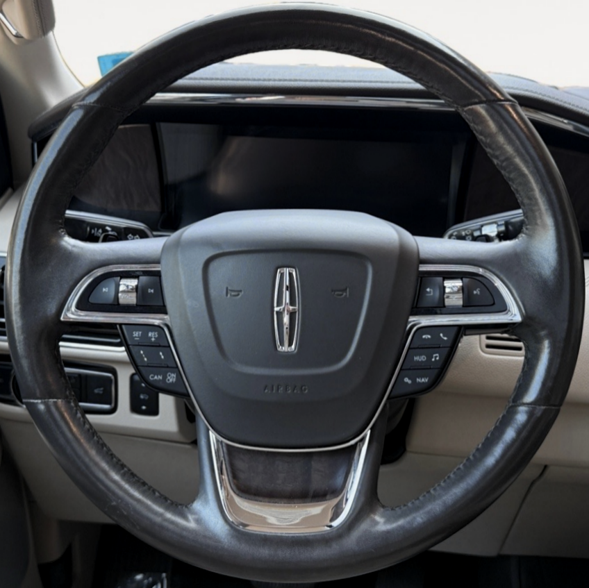 2021 Lincoln Navigator Reserve Image 14 of 33