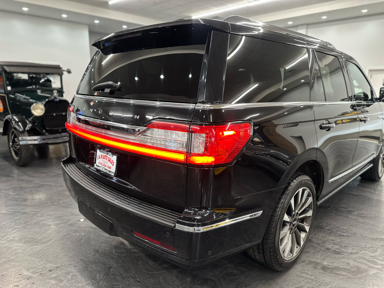 2021 Lincoln Navigator Reserve Image 9 of 33