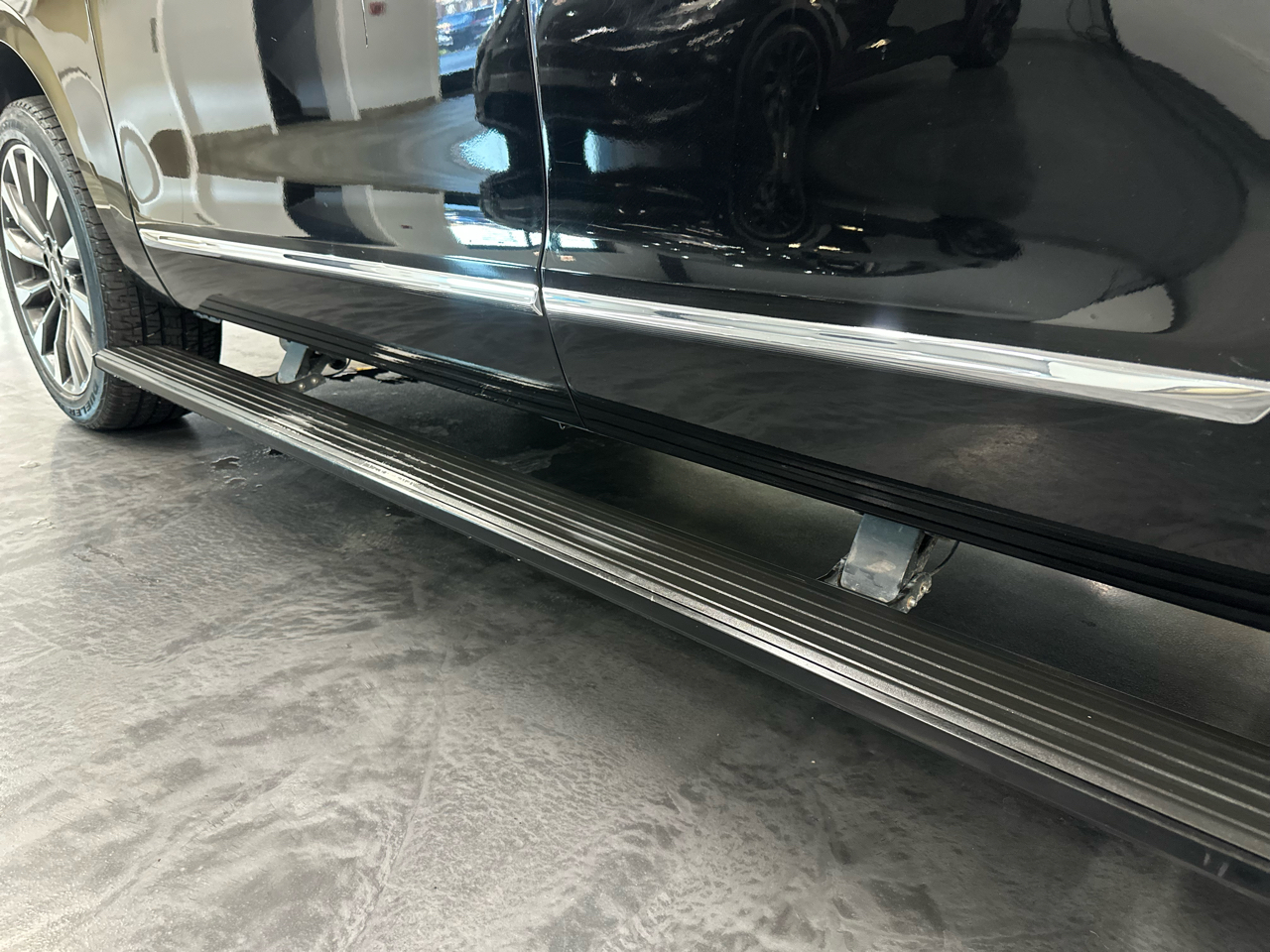 2021 Lincoln Navigator Reserve Image 16 of 33