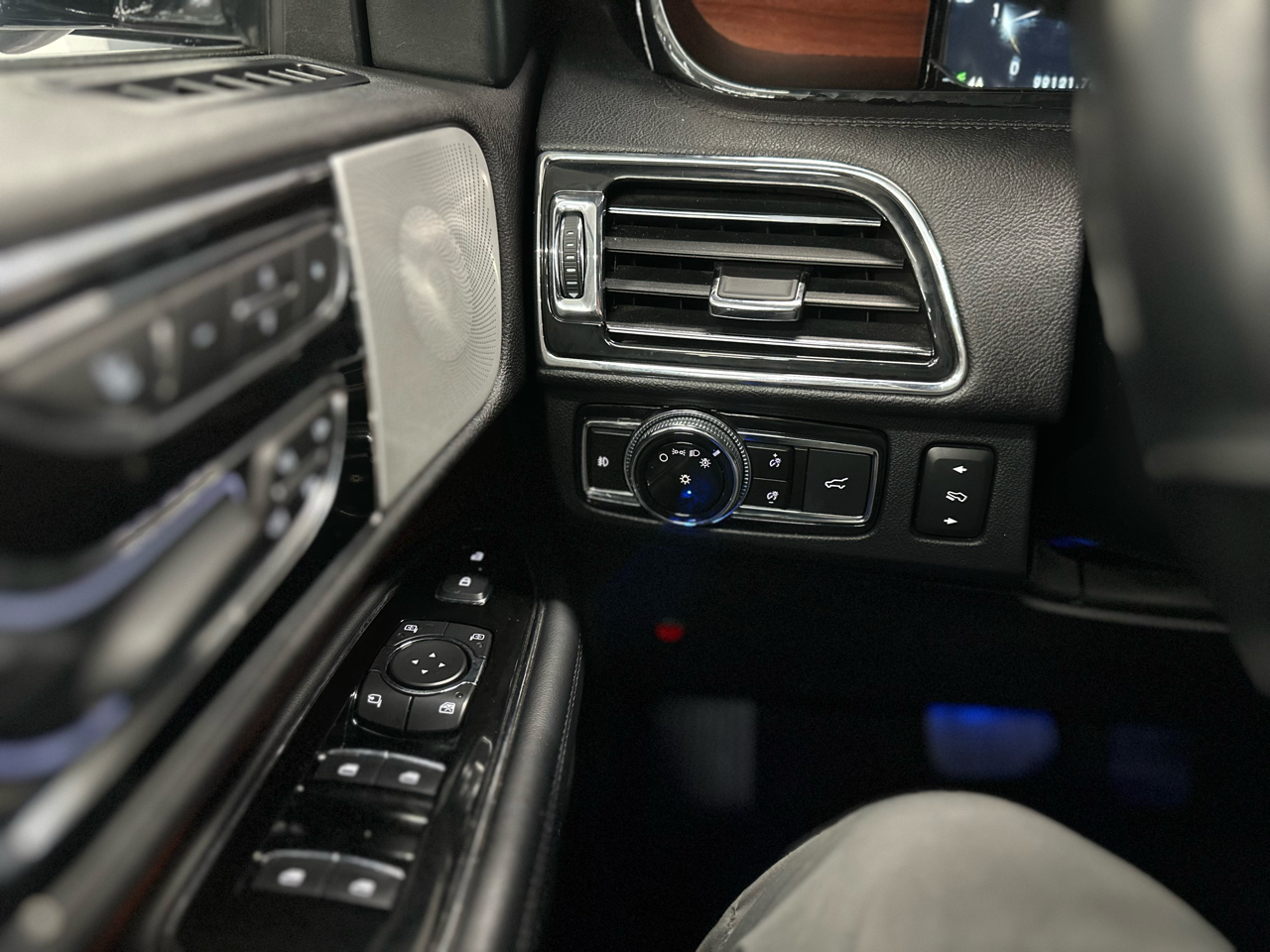 2021 Lincoln Navigator Reserve Image 23 of 33