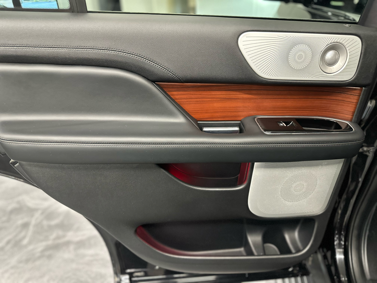 2021 Lincoln Navigator Reserve Image 26 of 33