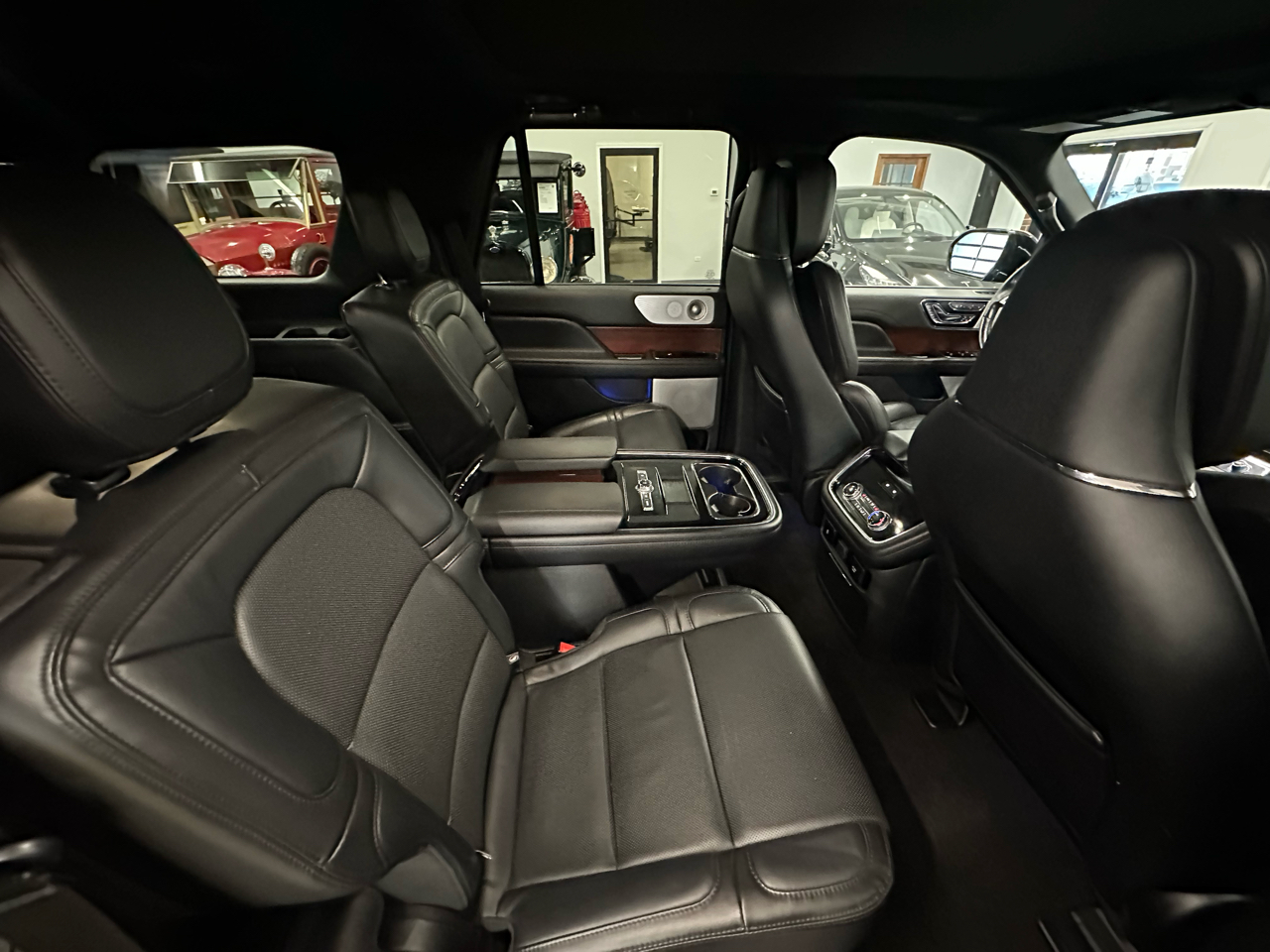2021 Lincoln Navigator Reserve Image 17 of 33