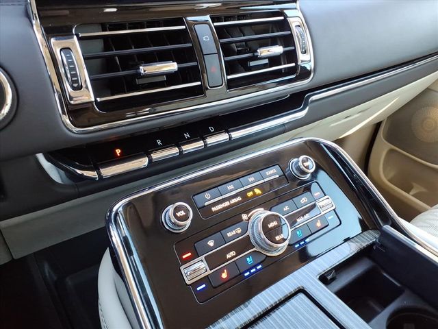 2021 Lincoln Navigator L Black Label Image 22 of 28