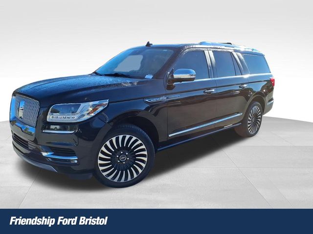 2021 Lincoln Navigator L Black Label Image 2 of 28