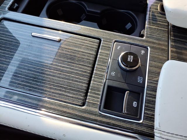 2021 Lincoln Navigator L Black Label Image 23 of 28