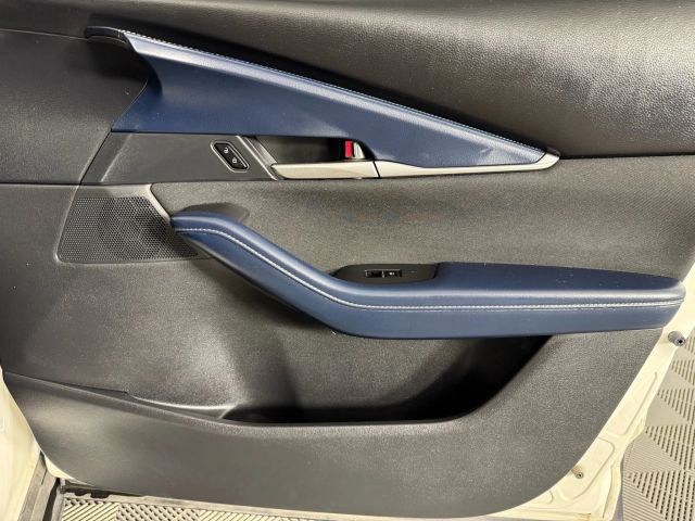 2021 Mazda CX-30 2.5 S Image 28 of 42