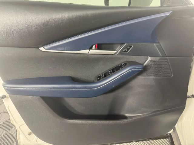 2021 Mazda CX-30 2.5 S Image 27 of 42