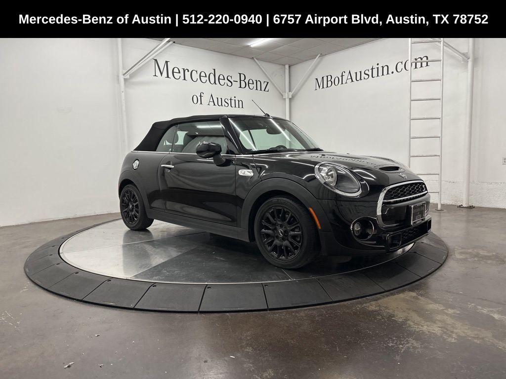 Vehicle image 4 of 15